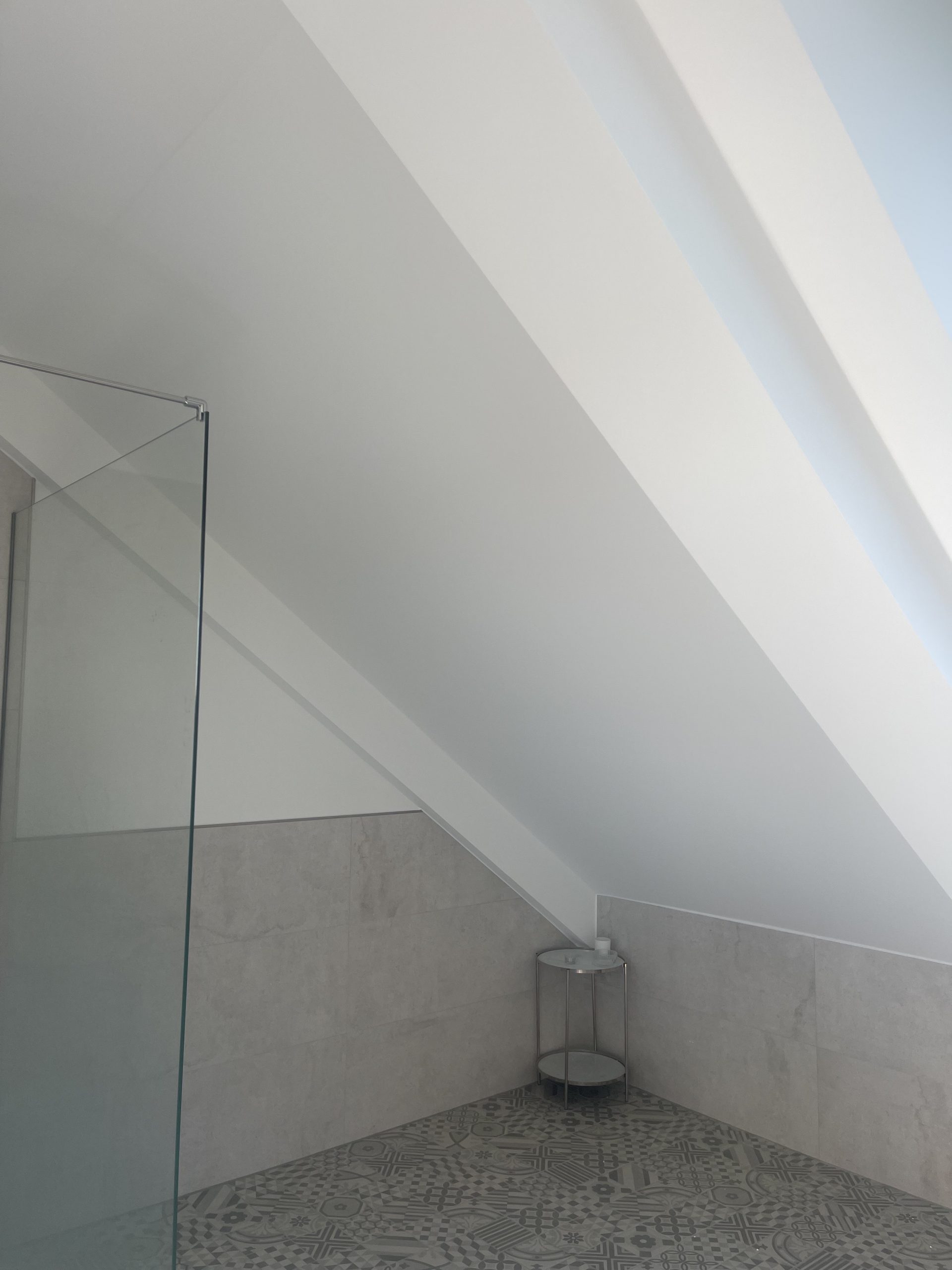 Planung der Installation von einem Velux Dachfenster